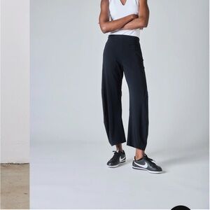 Women's Black Ruti BarrelLeg Pants on the loose